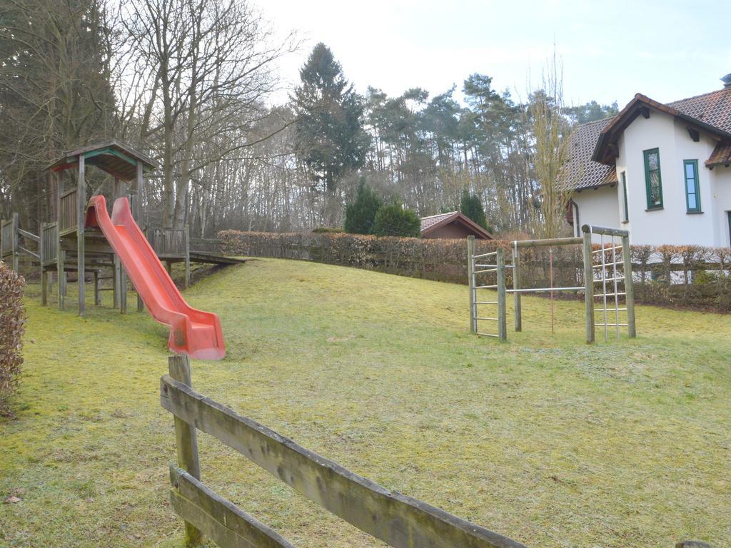 Beautiful Holdiday Home In Ulmen Near The Lake Exterior foto